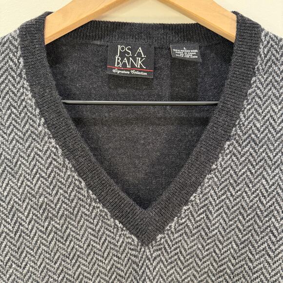 JOS.A.BANK Merino Wool Sweater Large Herringbone Grey Black - Picture 3 of 11